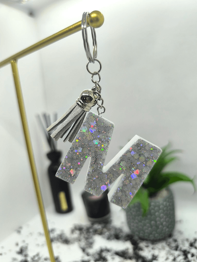 Porte clés initiale "M" argenté holographique 