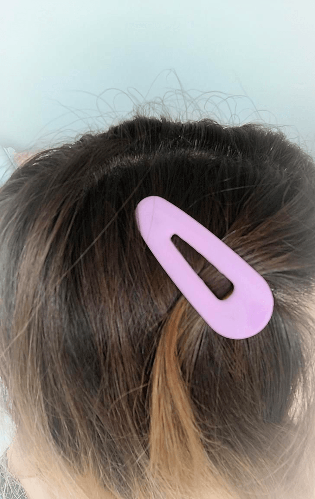 Barrette à cheveux triangle lila 