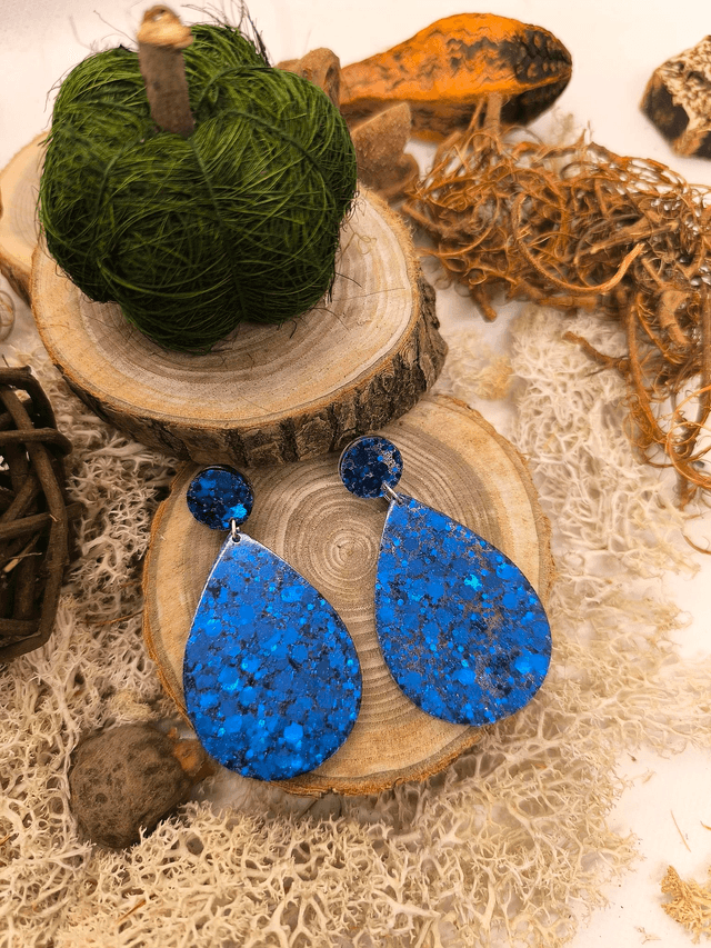 Boucles d'oreilles grande goutte bleu nuit pailleté 