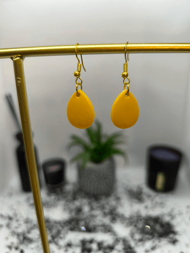 Boucles d'oreilles goutte jaune pastel 