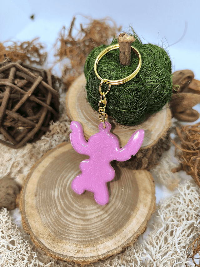 Porte clés Stitch rose nacré 