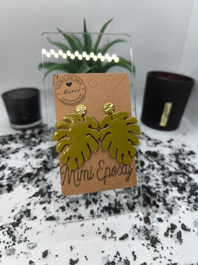 Boucles d'oreilles feuilles kaki 