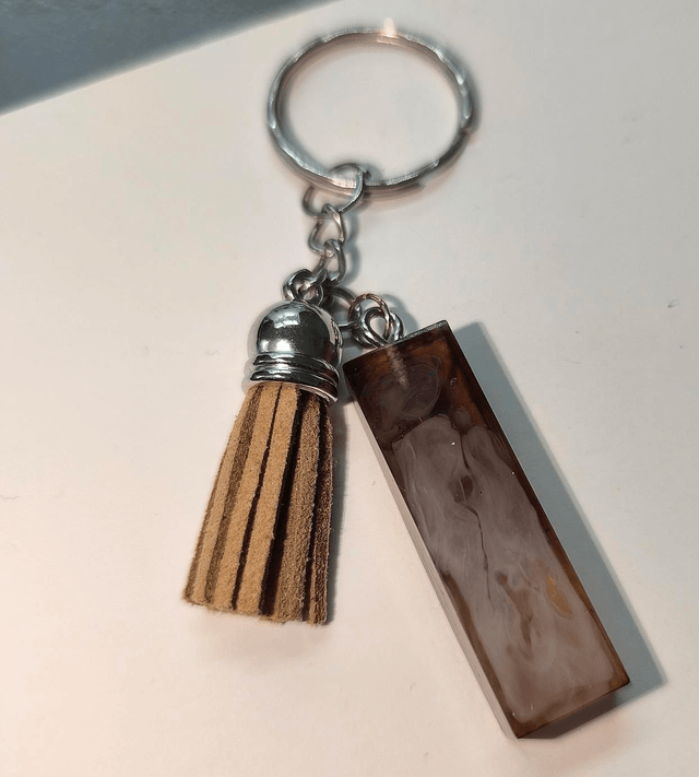 Porte clés initiale "I" marron marbré blanc 