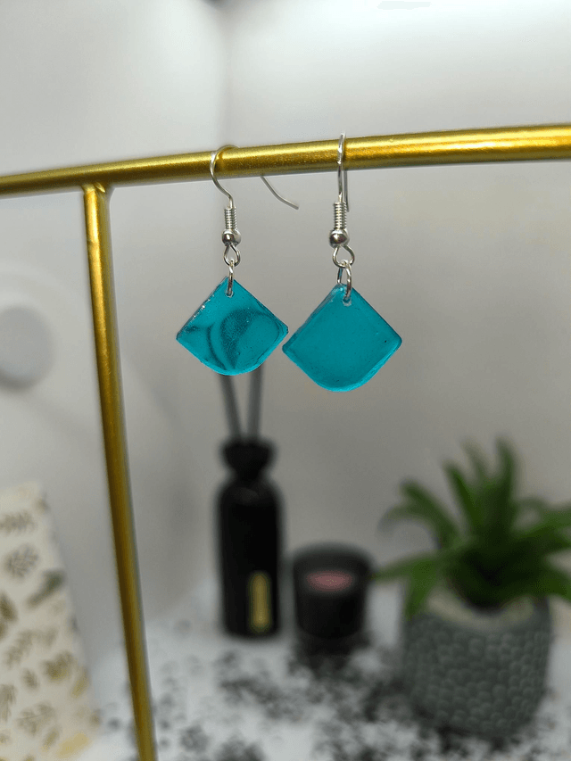 Boucles d'oreilles triangle bleu océan 
