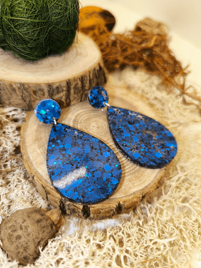Boucles d'oreilles grande goutte bleu nuit pailleté 
