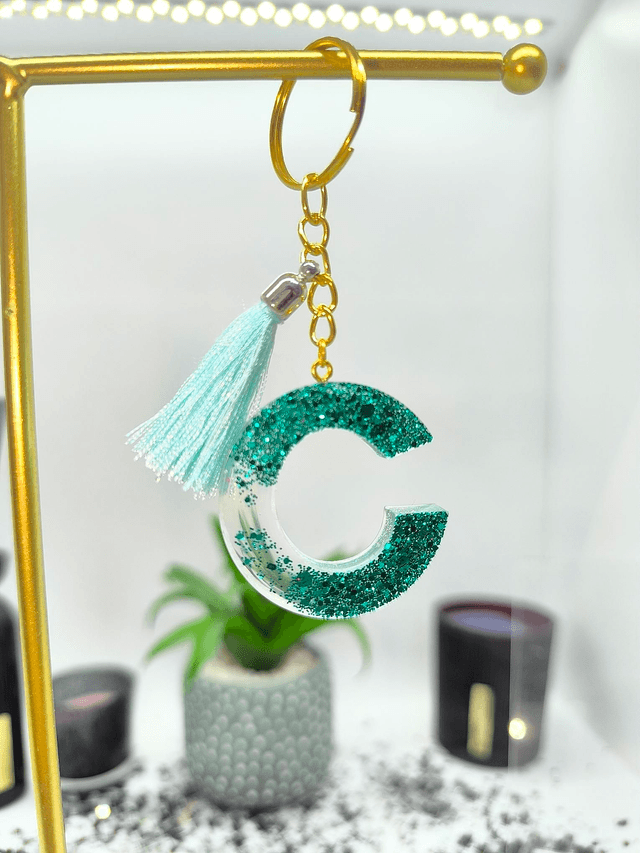 Porte clés initiale "C" pailleté bleu vert 