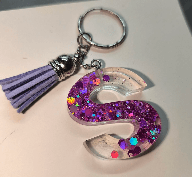 Porte clés initiale "S" rose pailletté holographique 