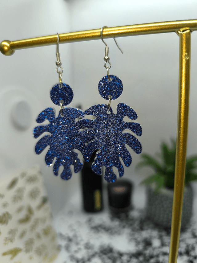 Boucles d'oreilles feuille pendante bleu pailletté nuit 