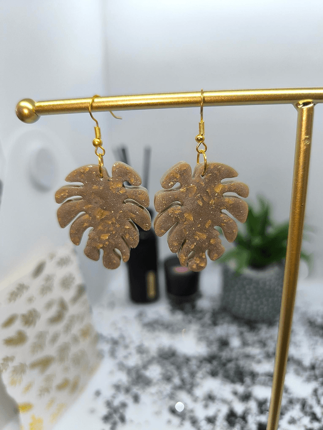 Boucles d'oreilles feuille kaki marbré feuilles d'or 