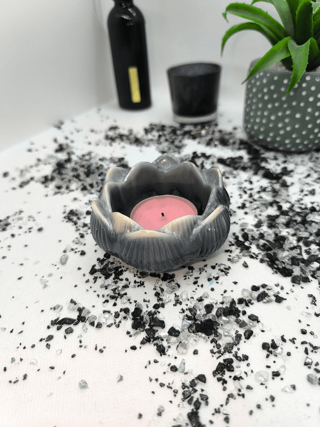 Bougeoir fleur de lotus blanc nacré et gris 