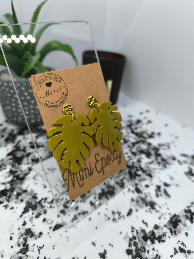 Boucles d'oreilles feuilles kaki 
