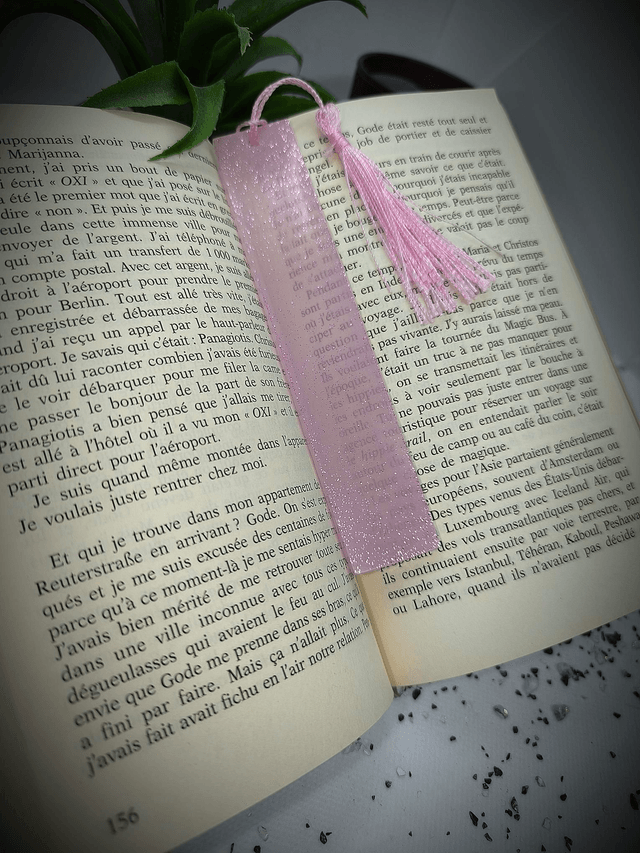 Marque page rose pailletté 