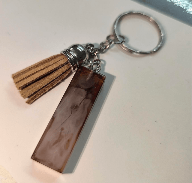 Porte clés initiale "I" marron marbré blanc 