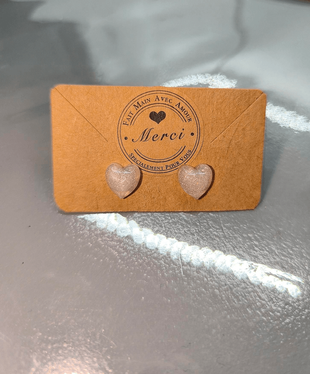 Petites boucles d'oreilles coeur blanc galaxy 