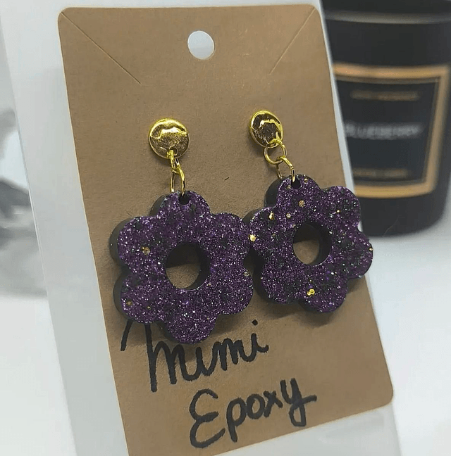 Boucles d'oreilles fleur mauve 