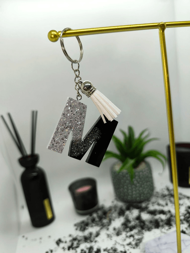 Porte clés initiale "M" noir paillettes argentées 