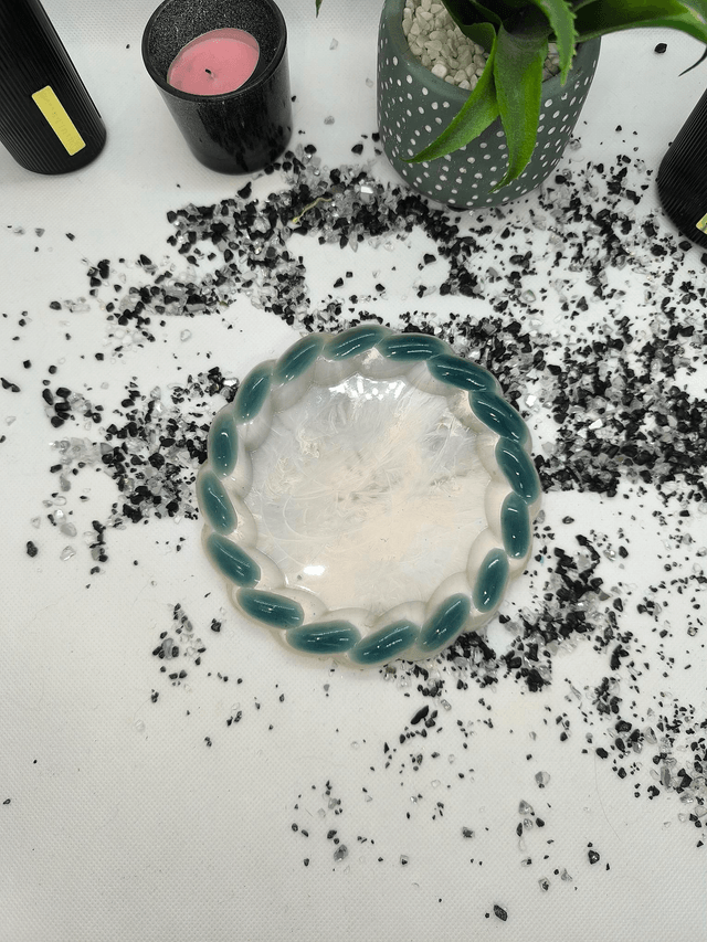 Plateau rond torsadé blanc et bleu 
