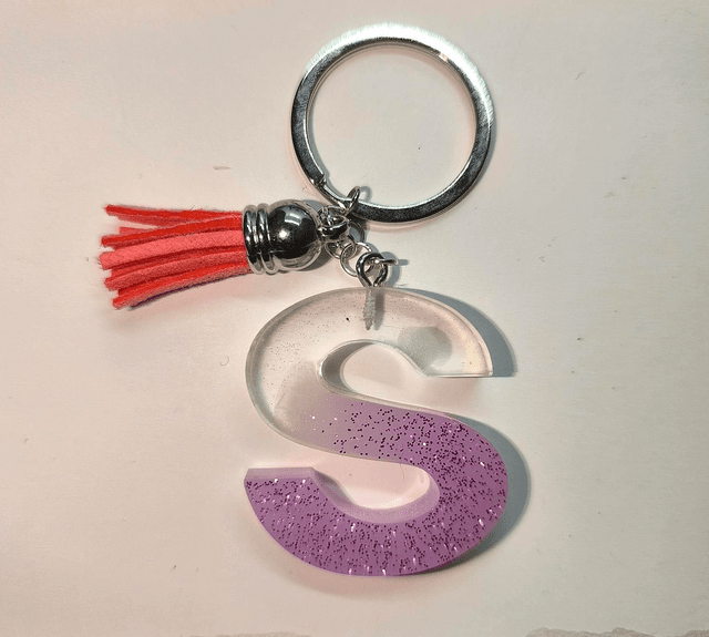 Porte clés initiale &quot;S&quot; transparent et rose pailletté 