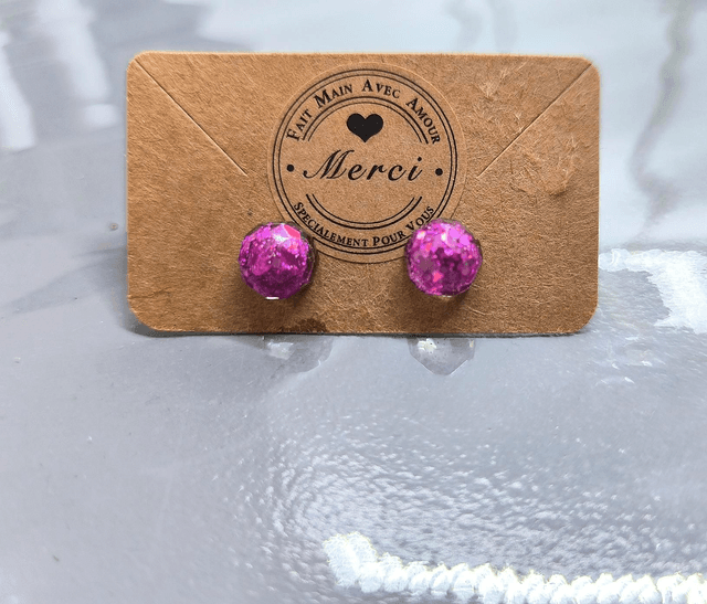 Petites boucles d&#039;oreilles ronde rose pailletté 