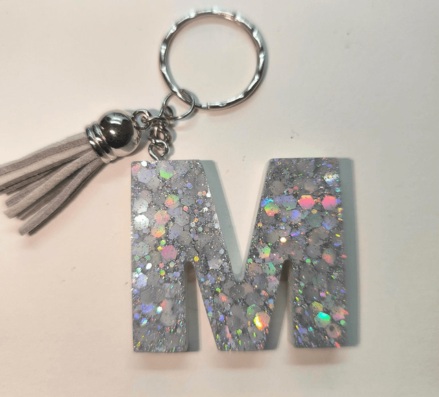 Porte clés initiale &quot;M&quot; argenté holographique 