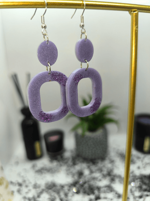 Boucles d&#039;oreilles ovale pendante mauve nacré 